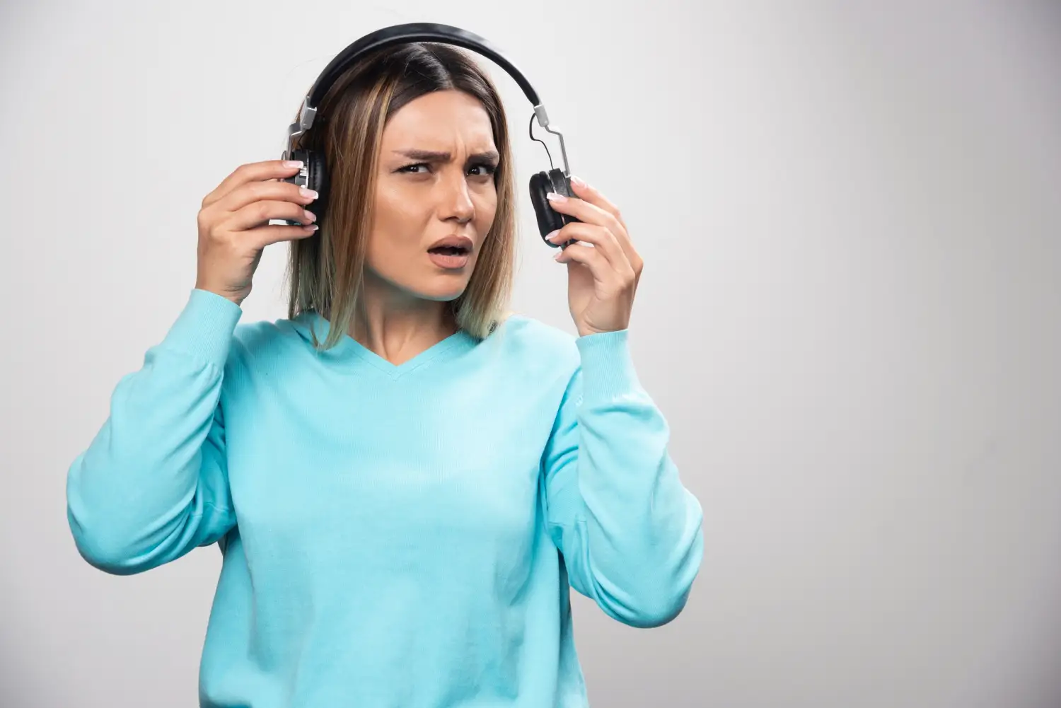 Hear Safely, Live Fully: Headphones Hearing Loss Explained