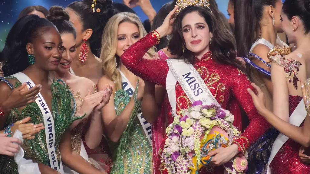 Fatima Bosch (Mexico) - Crowned Miss Universe 2025